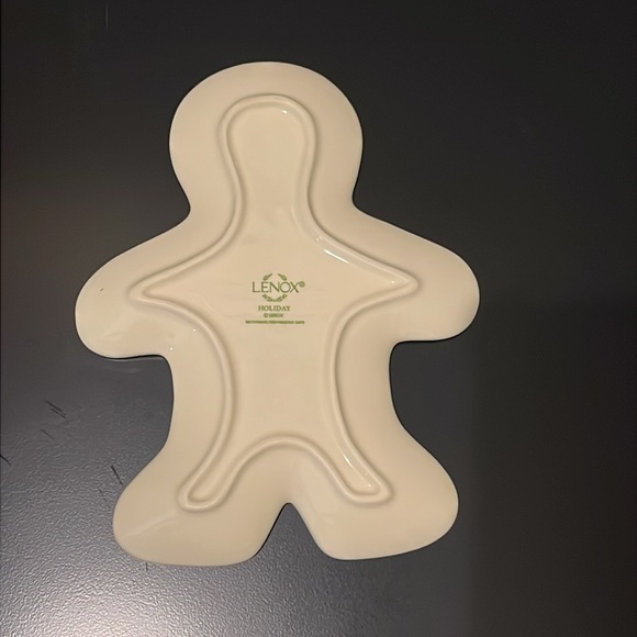 Gingerbread Accent Plate - Picture 3 of 3